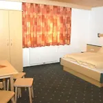 Gaestehaus Standardhaus Bed & Breakfast