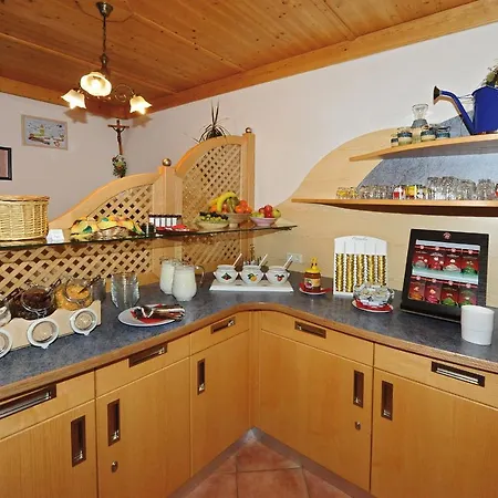 Bed & Breakfast Gaestehaus Standardhaus 3*