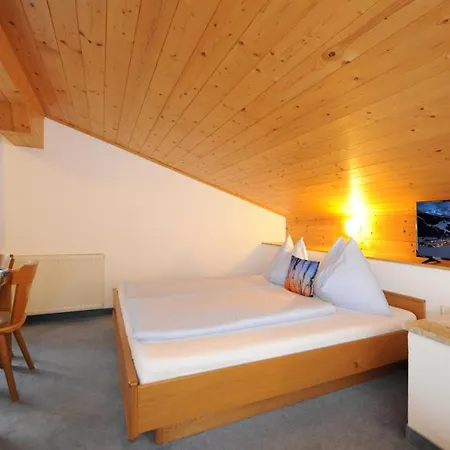 Bed & Breakfast Gaestehaus Standardhaus