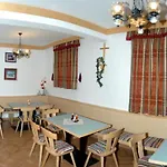 Gaestehaus Standardhaus 3*