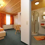 Gaestehaus Standardhaus 3*