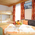 B&B Gaestehaus Standardhaus