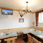 Gaestehaus Standardhaus B&B