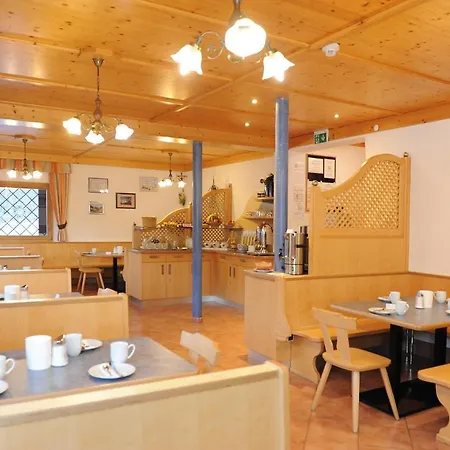Gaestehaus Standardhaus 3* 잘바흐 힌터글렘