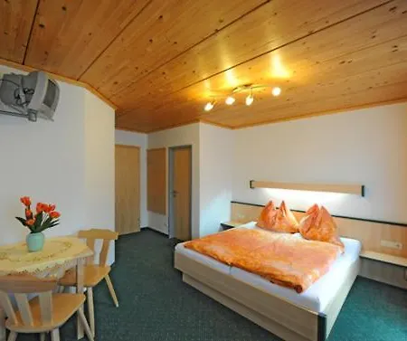 Gaestehaus Standardhaus 3* 萨尔巴赫