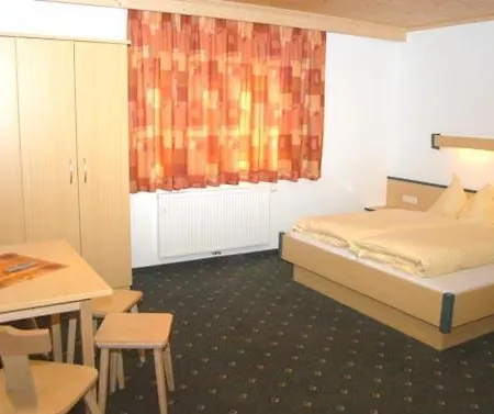 Gaestehaus Standardhaus B&B