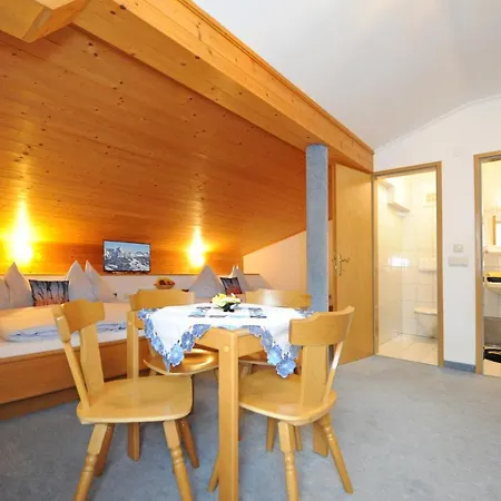 Bed & Breakfast Gaestehaus Standardhaus