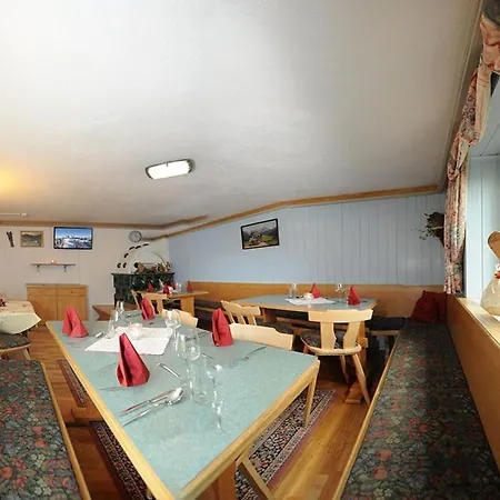 Gaestehaus Standardhaus Bed & Breakfast Saalbach-Hinterglemm