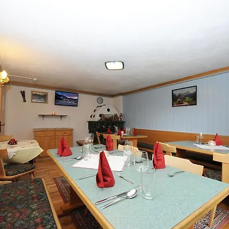 Gaestehaus Standardhaus B&B