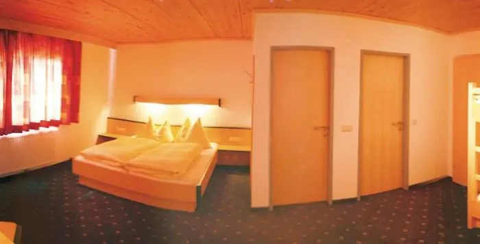 Gaestehaus Standardhaus 3* 萨尔巴赫