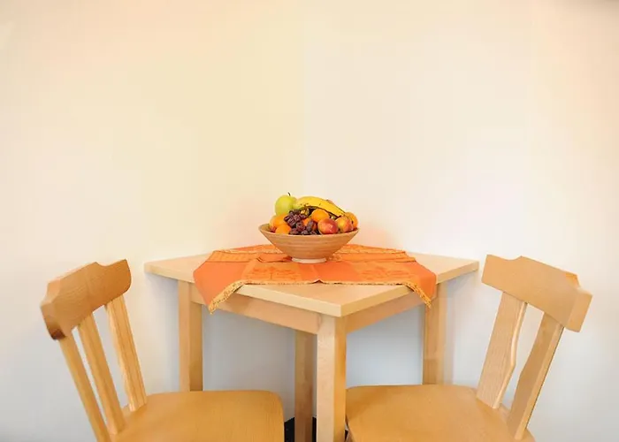 Gaestehaus Standardhaus 萨尔巴赫